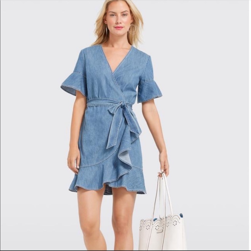 ✨NWT✨ Draper James Chambray Wrap Dress